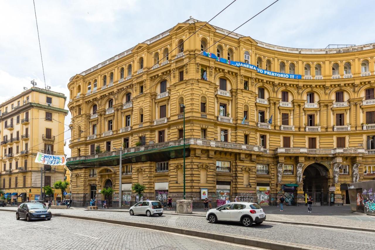 Rettifilo Family Apartment By Wonderful Italy Naples Exterior photo